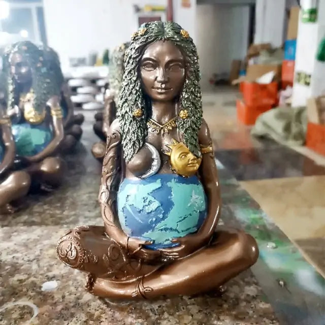 Courtney on Topp Mother Earth Art Statue Aura Restored