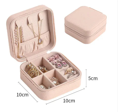 Courtney on Topp Travel Accessories Storage Box Aura Restored