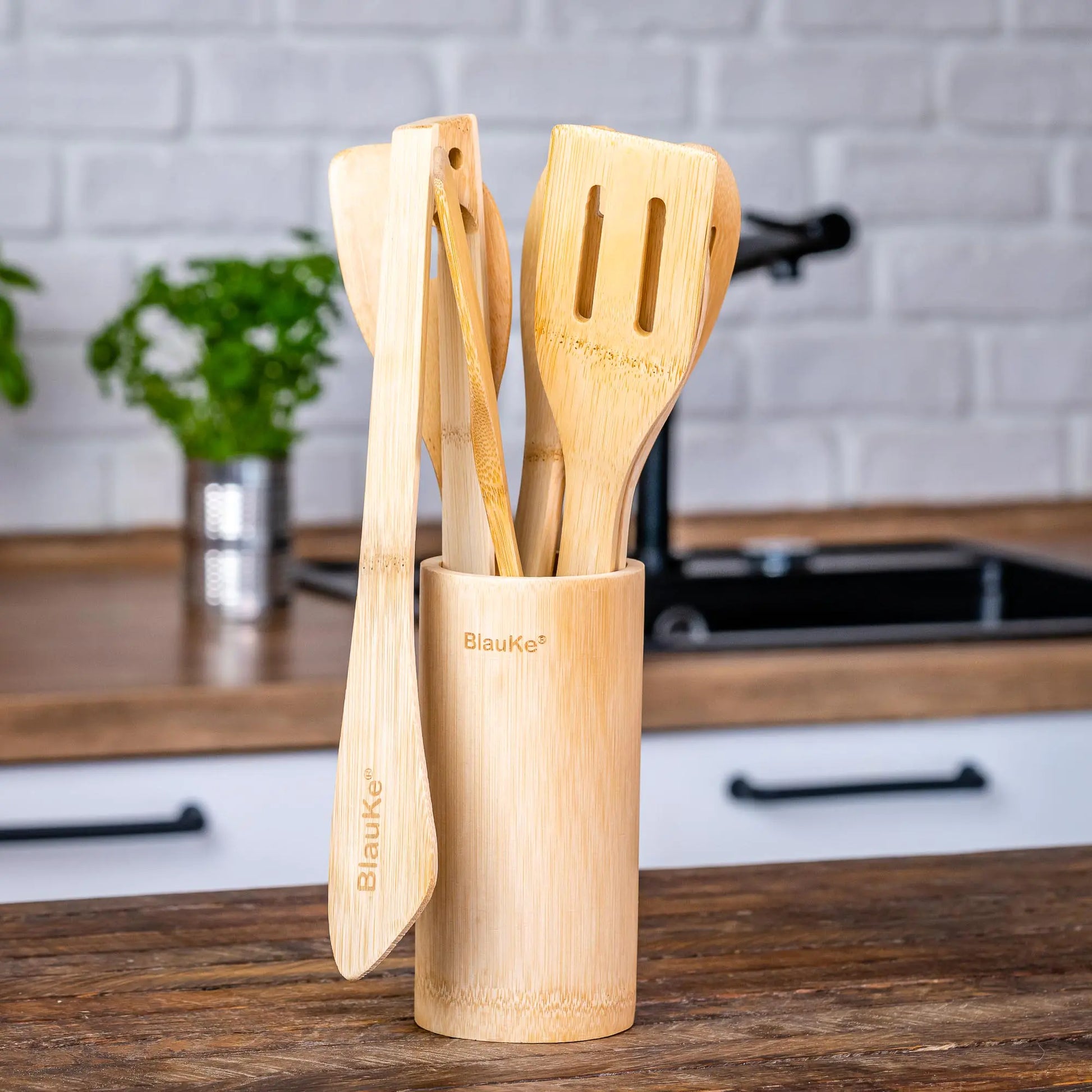 Voodoo Cuisine 8-Pack - Wooden Cooking Utensils for Nonstick Cookware - Wooden Cooking Spoons, Spatulas, Turner, Tongs, Utensil Holder Aura Restored